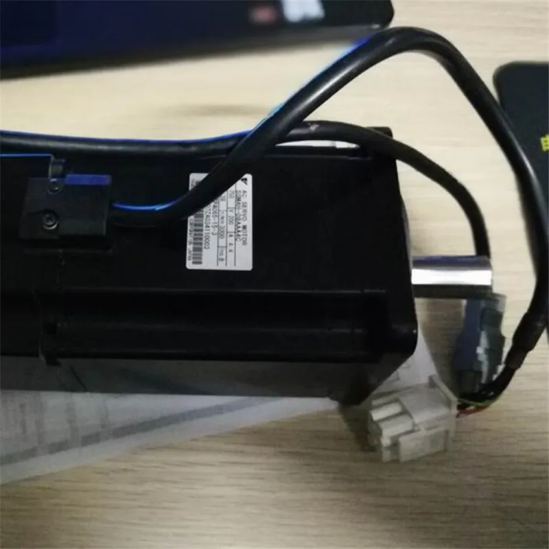 Серводвигатель SGMAH-08AAA4C переменного тока б/у проверенный рабочий | Обустройство