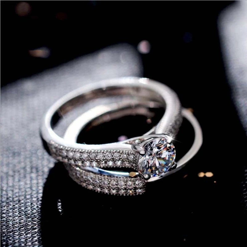 

2Pcs/set Women White Crystal Trend Rings Wedding Engagement Party Jewelry Set Gift