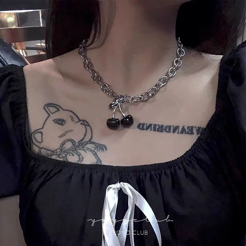 

2021 new fashion ladies trend alloy non-fading cherry clavicle chain hip hop niche simple necklace