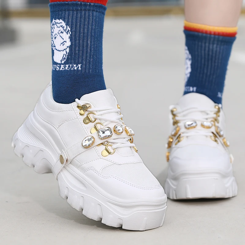 

2020 spring and autumn new women shoes women's Korean outdoor leisure sports shoes fashion breathable thick-soled platform shoes