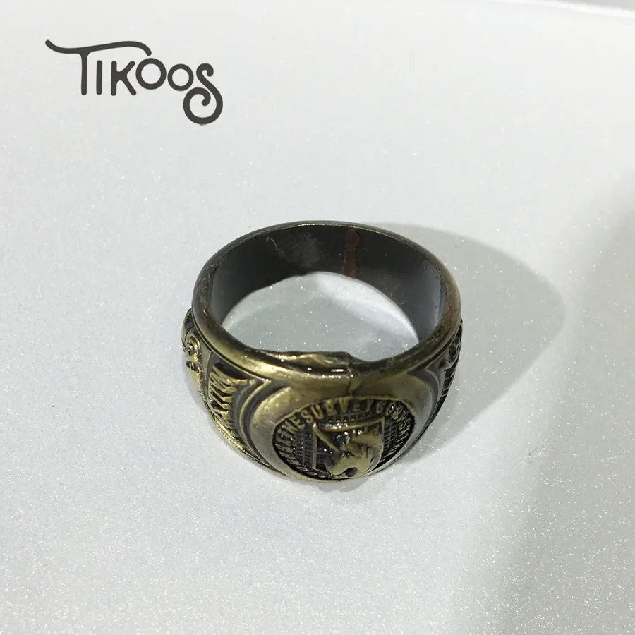 

Cosplay Props Attack on Titan Eren Ackerman Armin Arlert Survey Recon Corps Brooch Ring Necklace Jewelry Pendant Set ChainsGifts