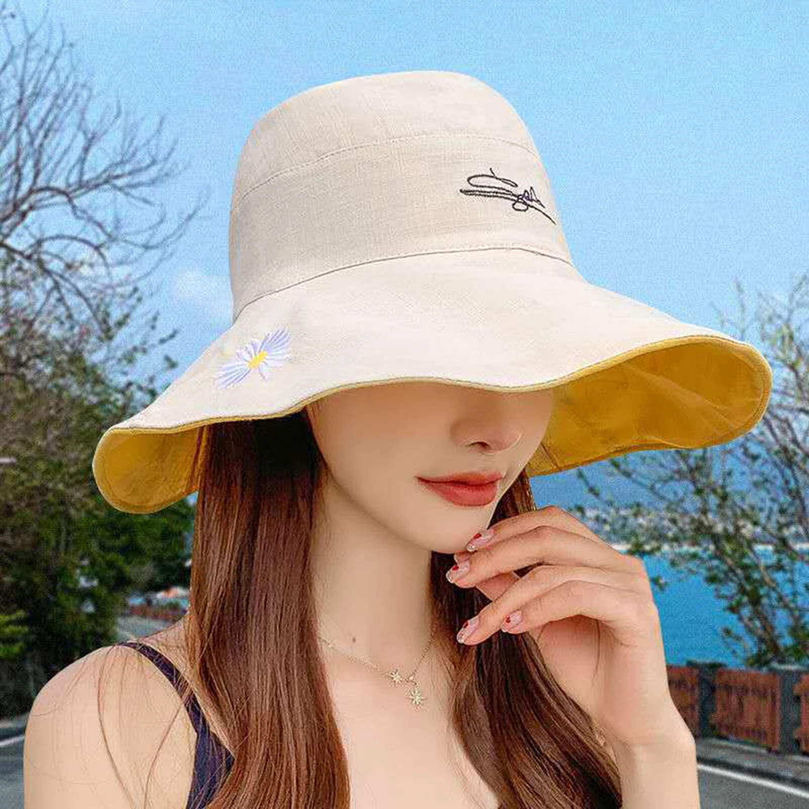 

Women Summer Sun Protection Hat Fisherman Cap Reversible Marguerite Embroidery Black Yellow Pink Blue traveling Beach Wild Hats
