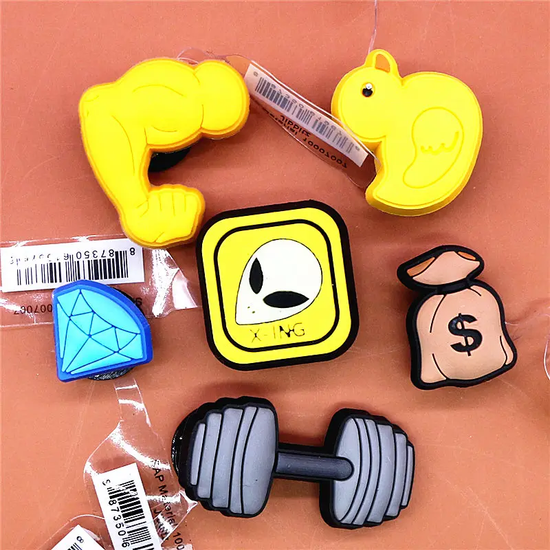 1pcs Blue Diamond Shoe Decoration Accessories Muscle Alien Duck Money Bag Dumbbell Croc Charms for Bracelets Jibz Kids Gift U236