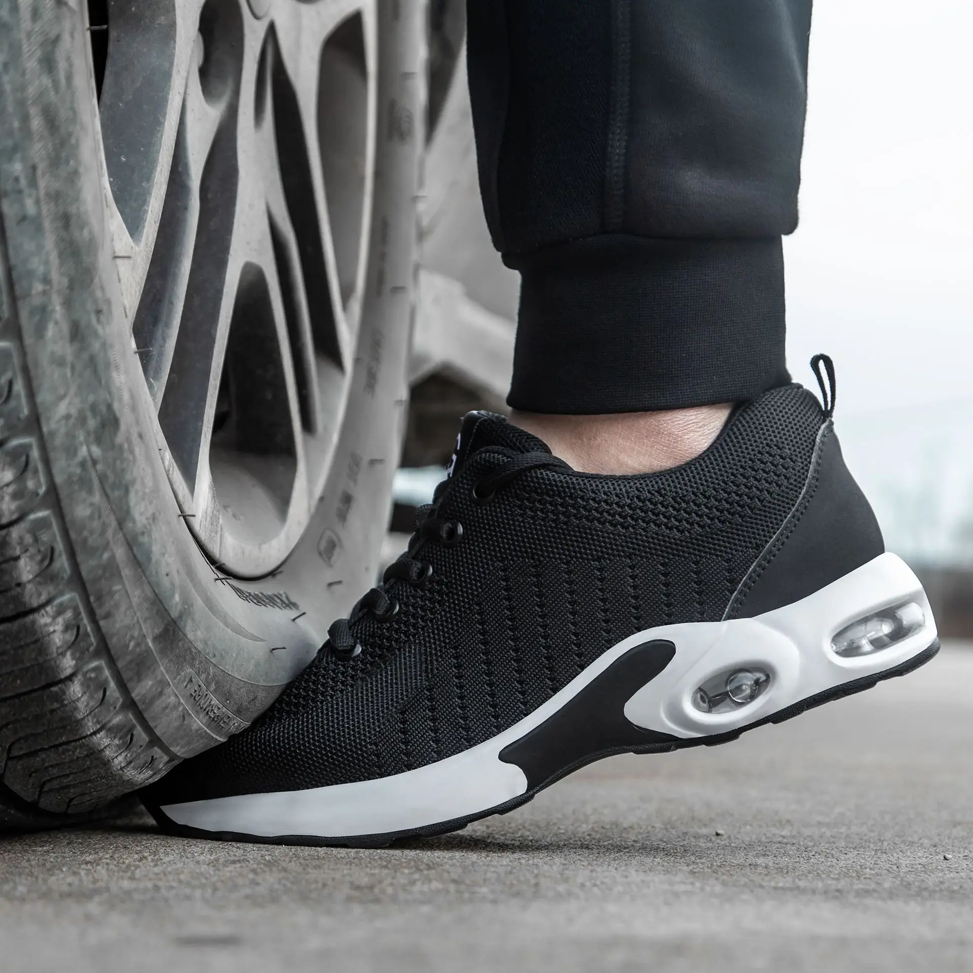 

Summer Work Shoes Breathable Mesh Anti-Smashing Safety Shoes Men Lightweight Non-slip Men Safety Shoe Men's Work Boots Plus Size