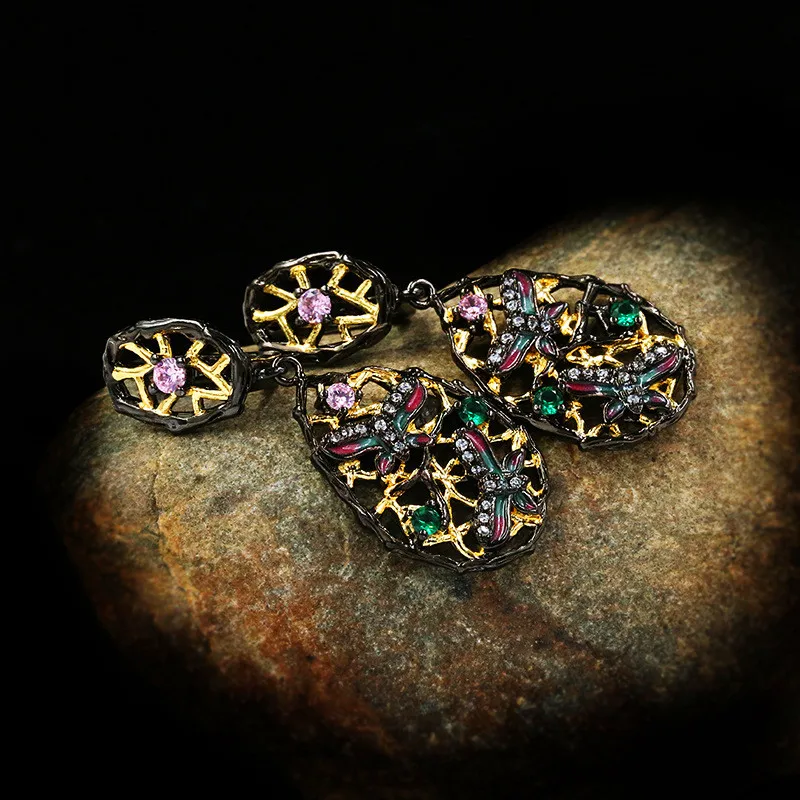 

Crystal Female Leaf Drop Earrings Luxury 14KT Black Gold Wedding Earrings For Women Vintage Hollow Butterfly Dangle Earrings