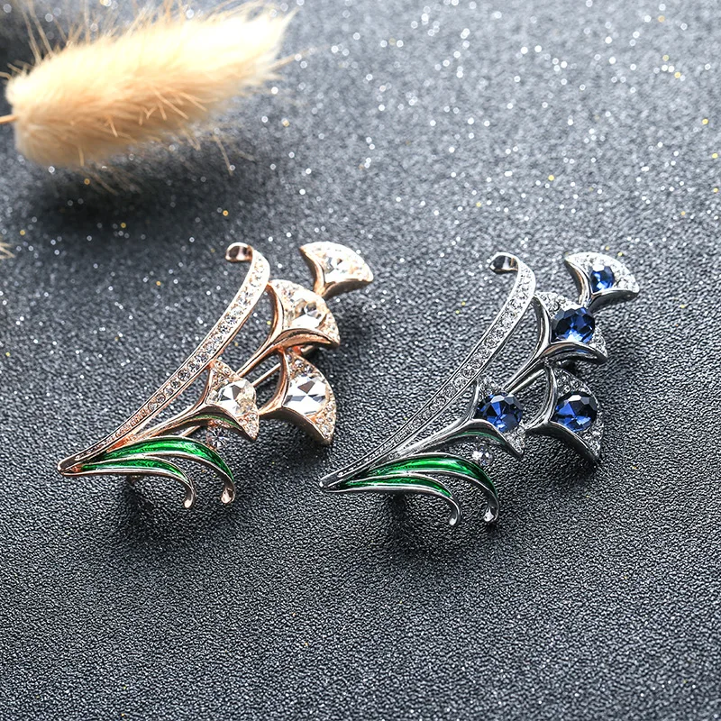 

2021 Dark Blue Crystal Flower Brooch With Enamel Green Leaf High Quality Women Jewelry Accessories Beautiful Gift