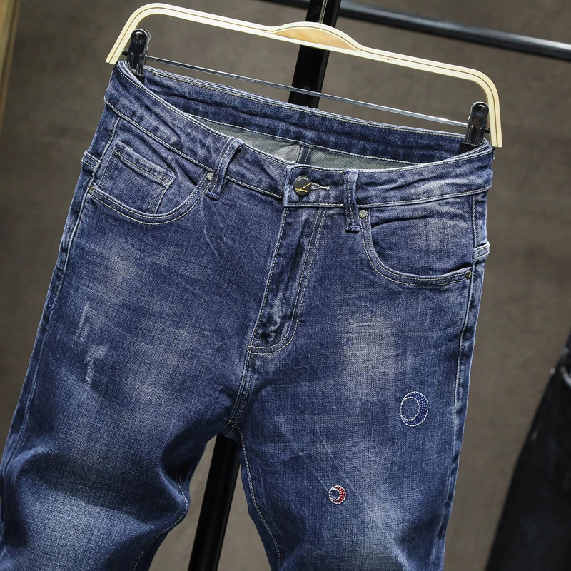 Мужские узкие джинсы синие эластичные модные брюки на весну и осень джинсовые с