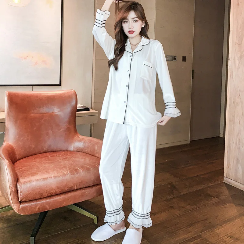 

Cardigan Pajamas Female Winter Korean-style Long Pleuche White Bell Sleeve Keep Warm in Spring and Autumn