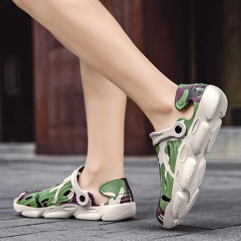 

Summer Men Sandals Water Beach Men Clogs Slippers Men Jelly Sandals Men's Lightweight Sandals Garden Clogs Shoes Zapatos Hombre