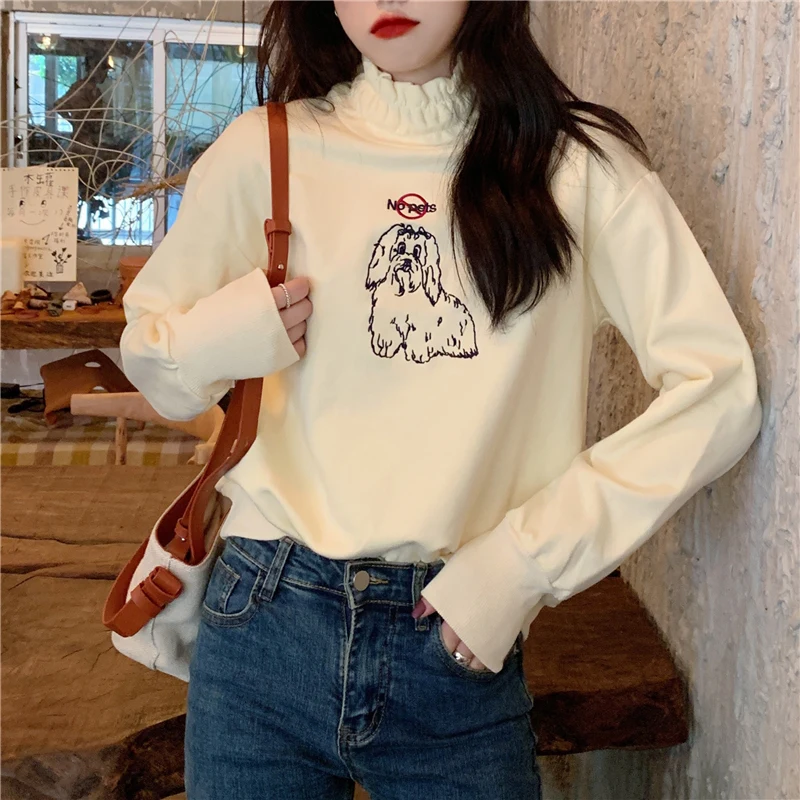 

Толстовка Женская бархатная с воротником-стойкой и вышивкой