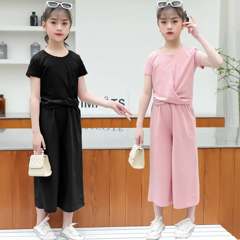 

Детский летний комплект из футболки и брюк, на возраст 5-12 лет