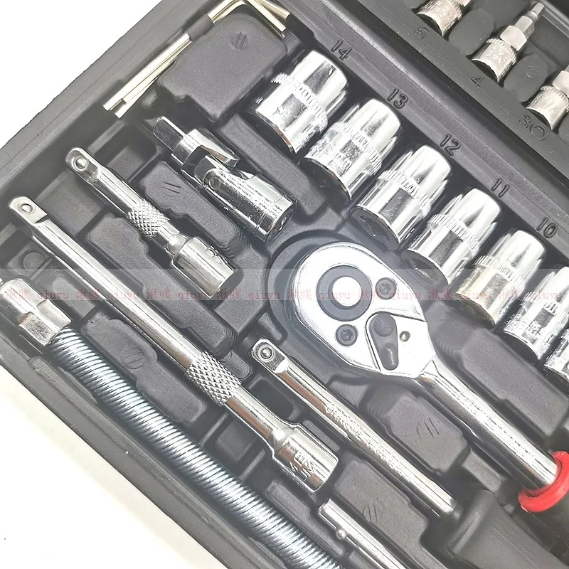 46 Pcs/Set Multifunctionl Ratchet Wrench Set Professional Mechanic Repair Tools Combination Kit with Carry Case for Auto