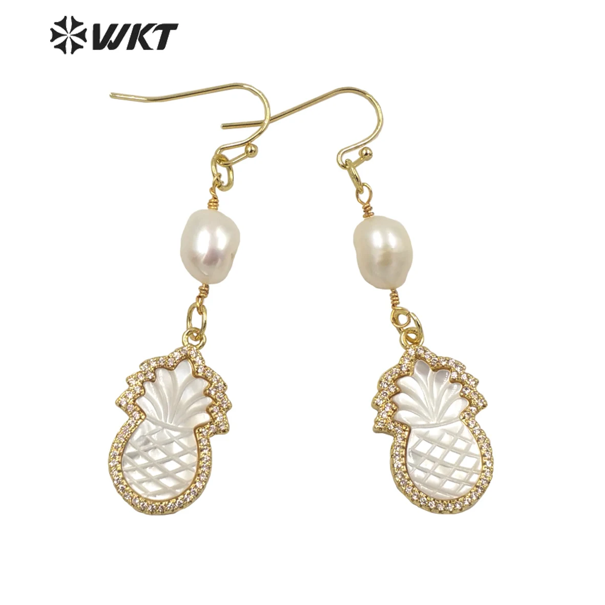 

WT-MPE055 WKT Fashion gold elegant white pearl pineapple earrings women hand make micropave pegion shell earrings