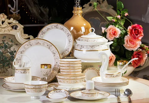 2021 модная посуда домашняя Европейская из костяного фарфора набор посуды с комбинированным золотым краем