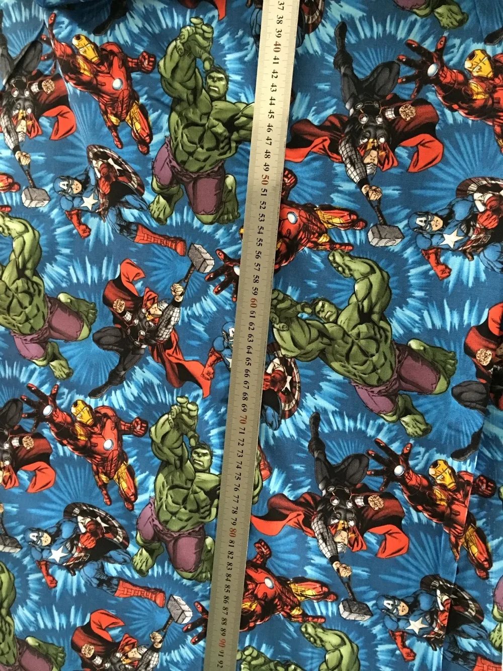 105 см Ширина Marvel супер герой печать темно-синий хлопок ткань для мальчиков одежда занавески домашний текстиль наволочки DIY-BK724