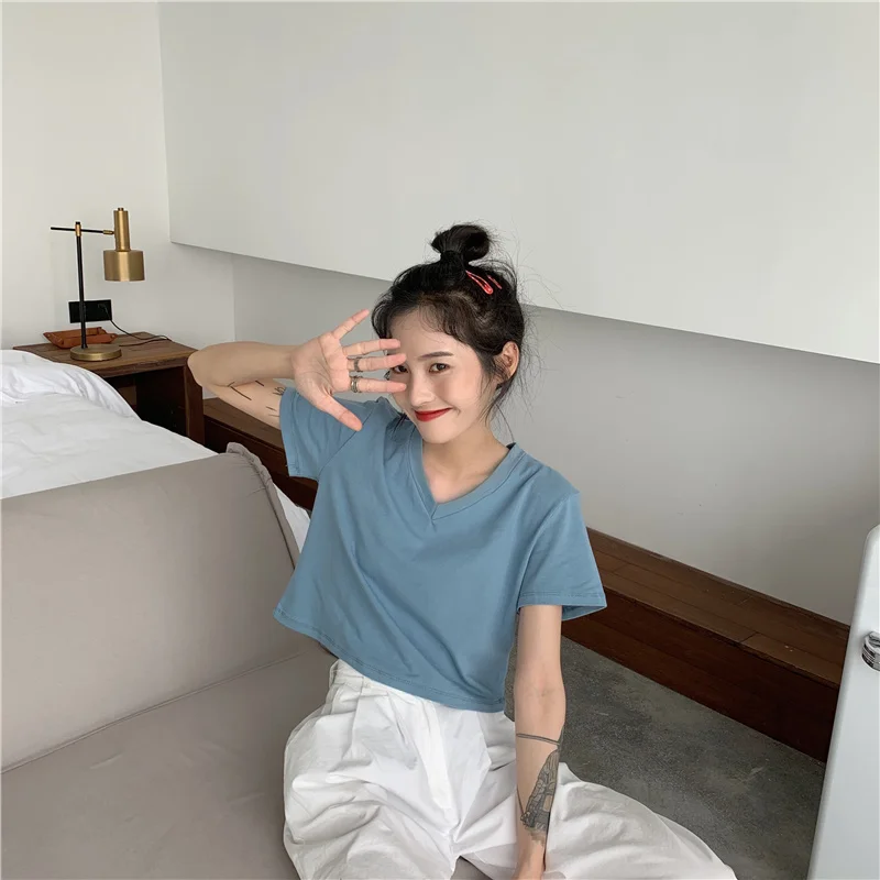 

Простая универсальная однотонная хлопковая Футболка с V-образным вырезом и коротким рукавом, женская летняя маленькая пикантная свободная ...