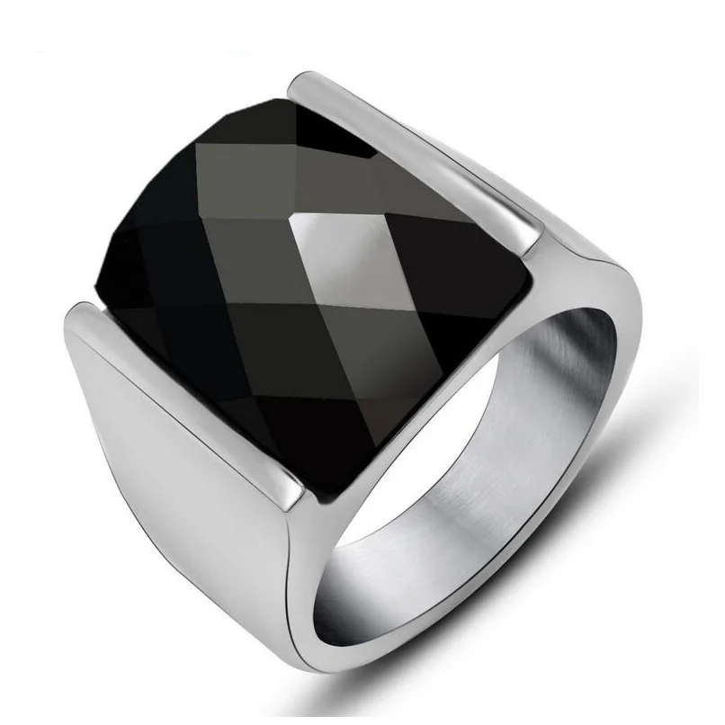 Мужское Винтажное кольцо с крупными кристаллами красное из нержавеющей стали