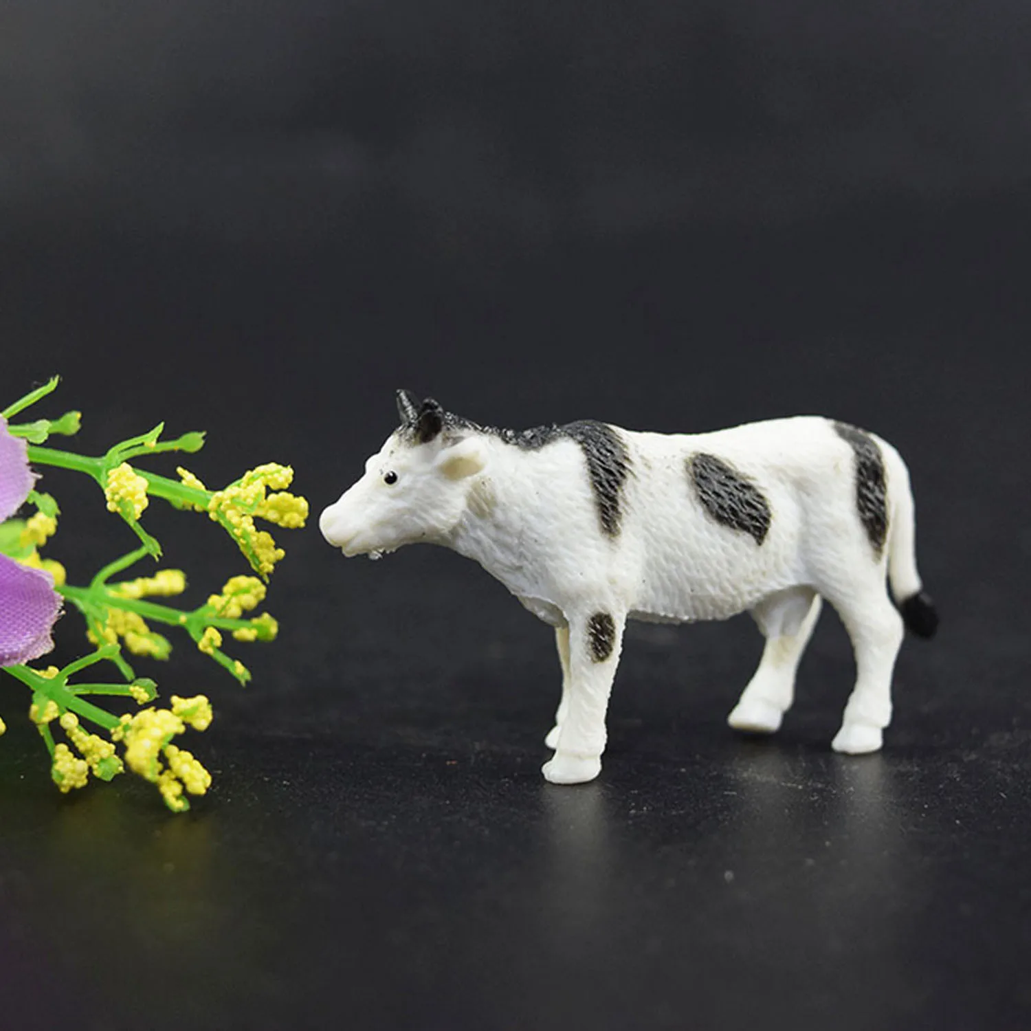 

Kids Children 12PCS Mini Plastics Simulation Farm Animals Horse Sheep Pig Duck Cow Models Collection children Educational Toys