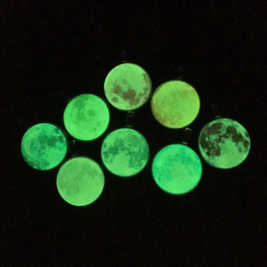 

Ожерелье унисекс в виде светящейся Луны для женщин и мужчин, модное Ювелирное Украшение в стиле Харадзюку, звездная луна, светящаяся ночью, ...