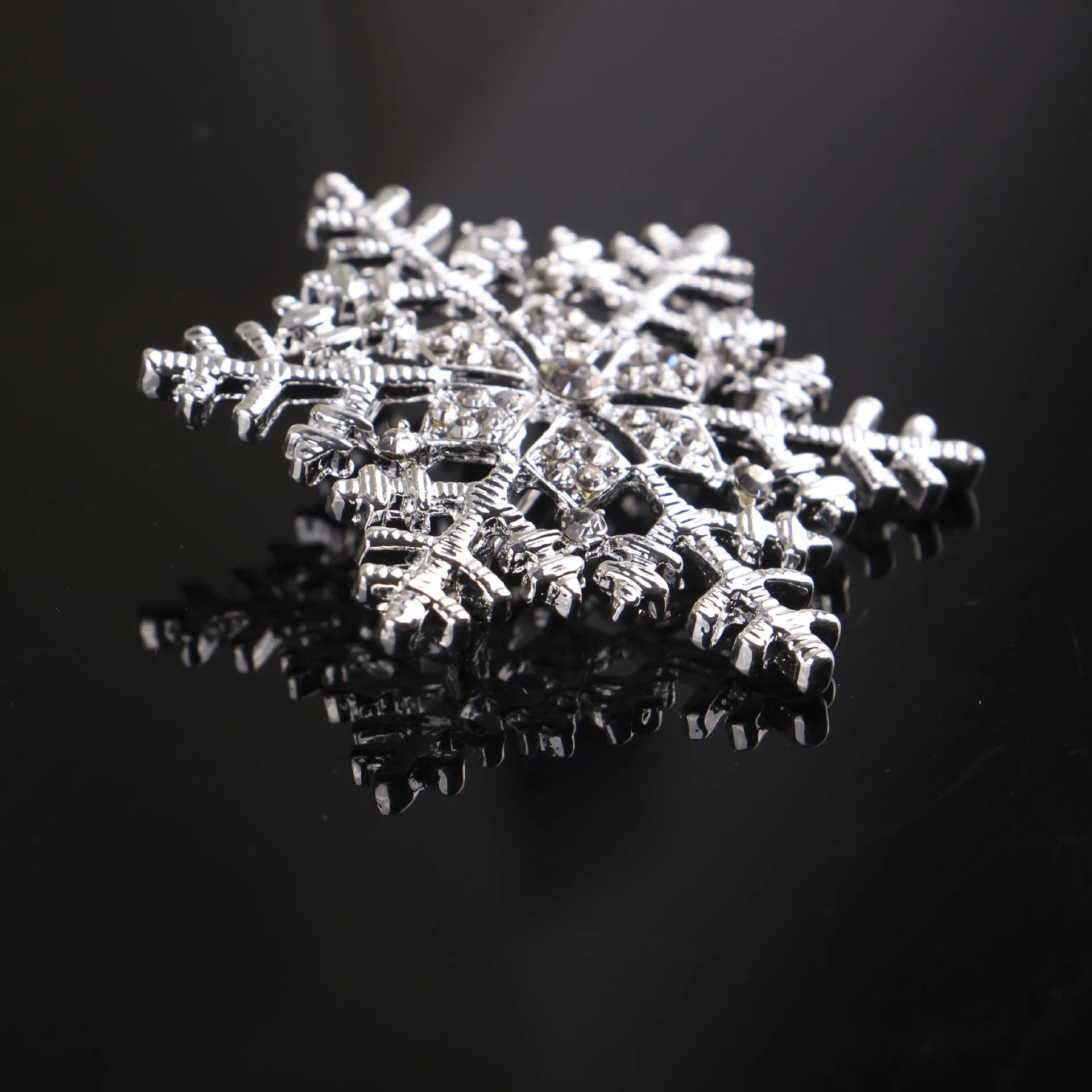 i-Remiel Fashion Jewelry New Rhinestone Brooches Christmas Snowflake Brooch Pin Badge Women Shirt Collar Accessories | Украшения и