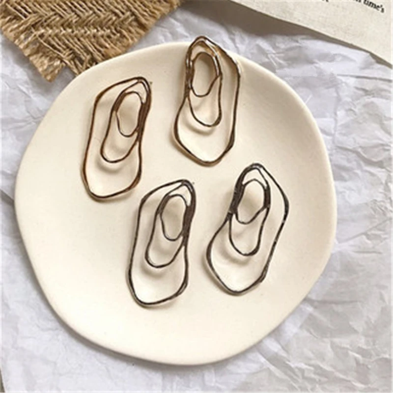 Женские асимметричные серьги-капельки AOMU золотистые и Серебристые