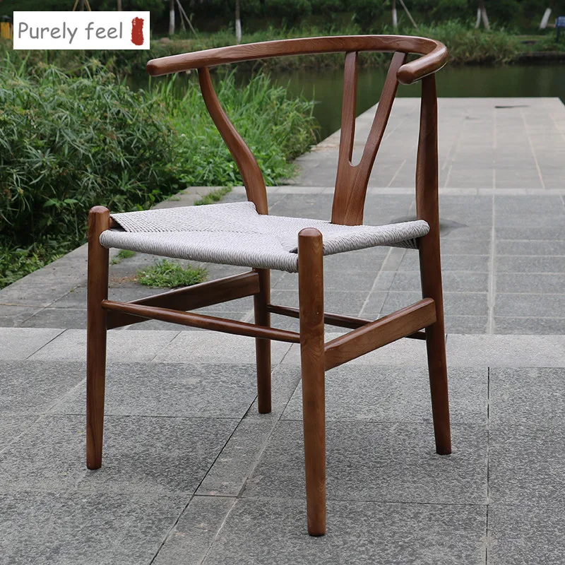 Скандинавский современный стул PurelyFeel со спинкой из массива дерева |