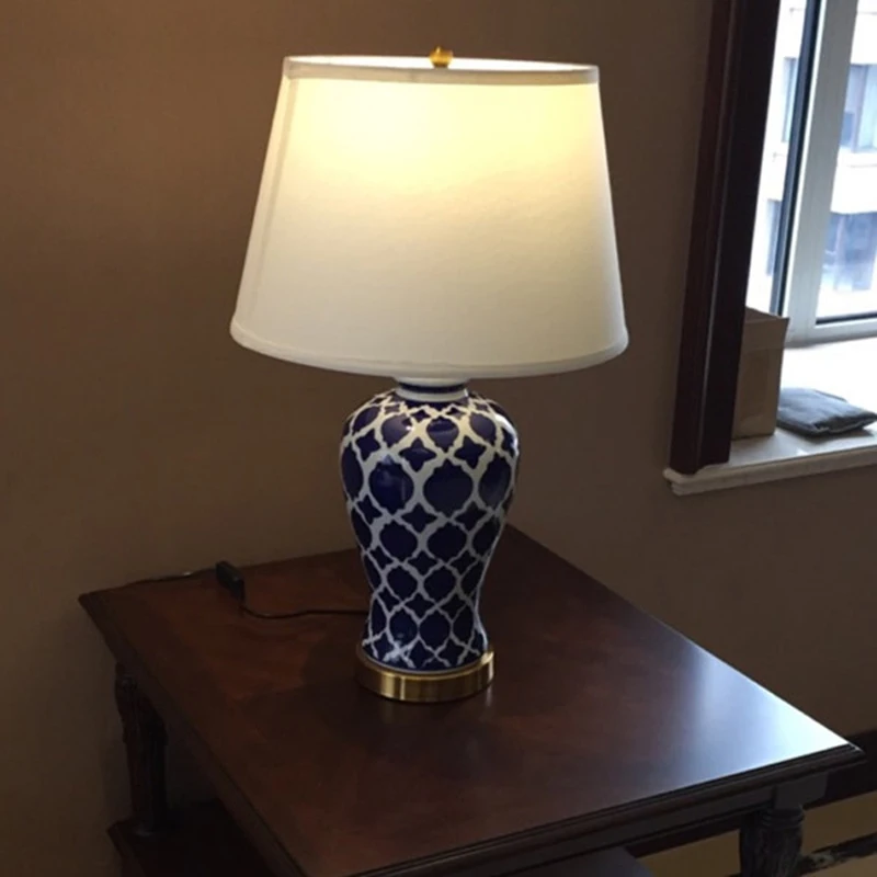 Керамические настольные лампы современные светодиодные синие и белые