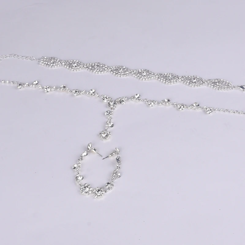 

Bride Fashion Crystal Rhinestone Short Necklace Female Wedding Accessories Chain Necklace Jewelry Korean Femme Party Banquet