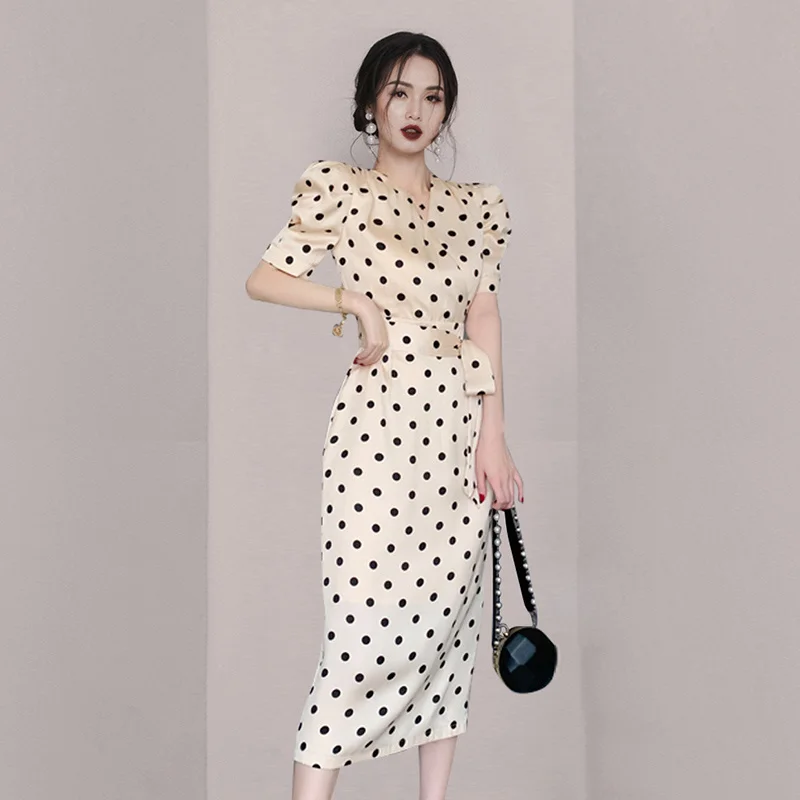 

Women's Elegant Dot Puff Sleeve Mid-Length V-neck Lace-up Dress Rac