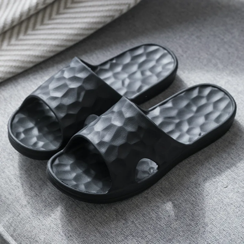 

Water Cube EVA Slippers New 2021 Soft Sole Thickened Home Bath Summer Antibacterial Home Couples Bathroom Slippers 1Pair