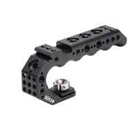nitze stinger quick release top handle with 38%e2%80%9d arri locating pins pa28 bk universal for tilta nitze bmpcc 4k cage