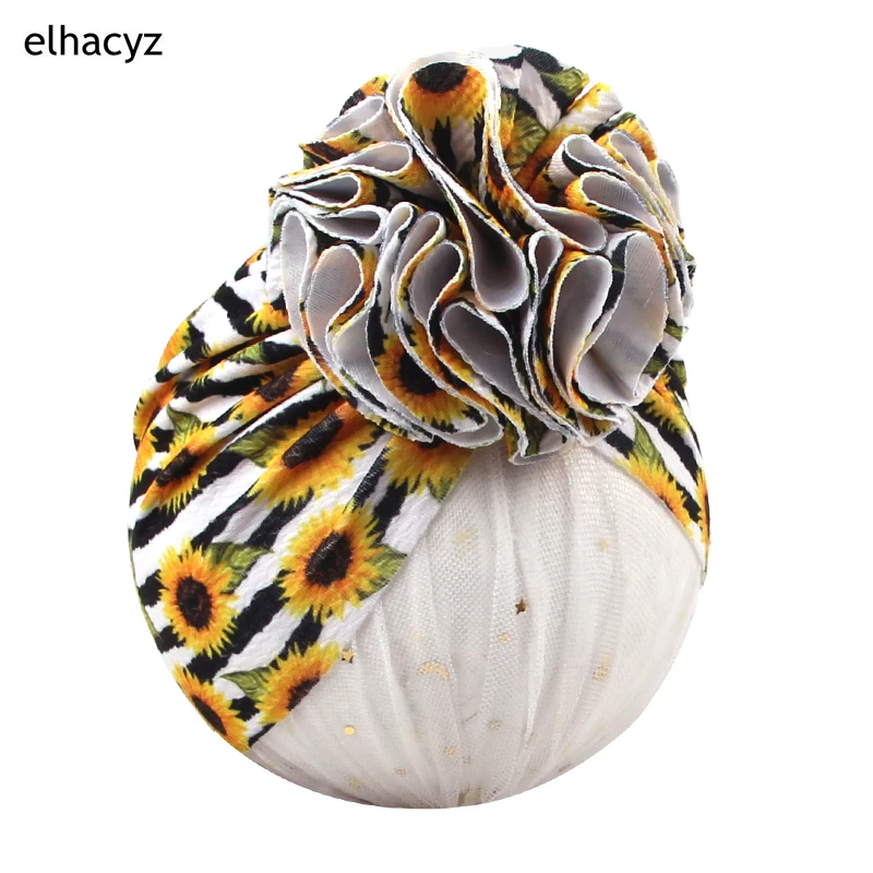 Новая детская шапочка с мультяшным принтом