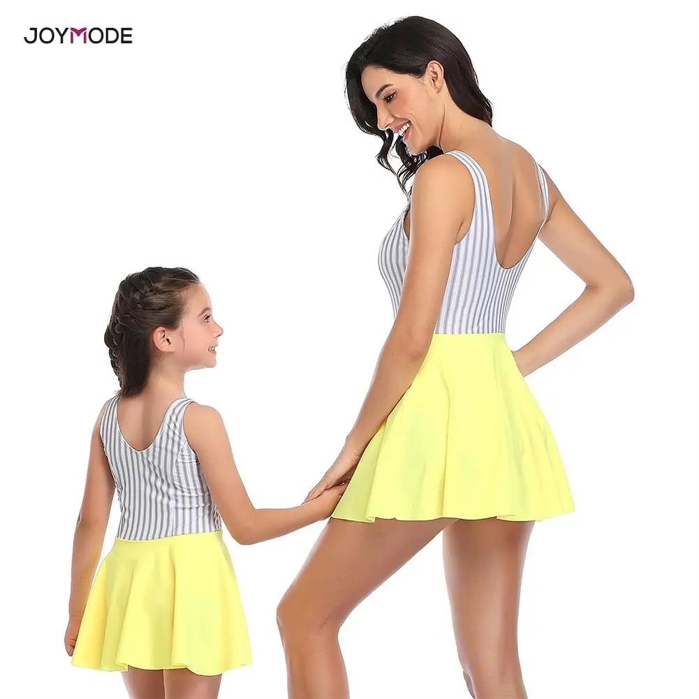 Купальники JOYMODE 2020 для мамы и ребенка Цельный купальник с цветочным принтом