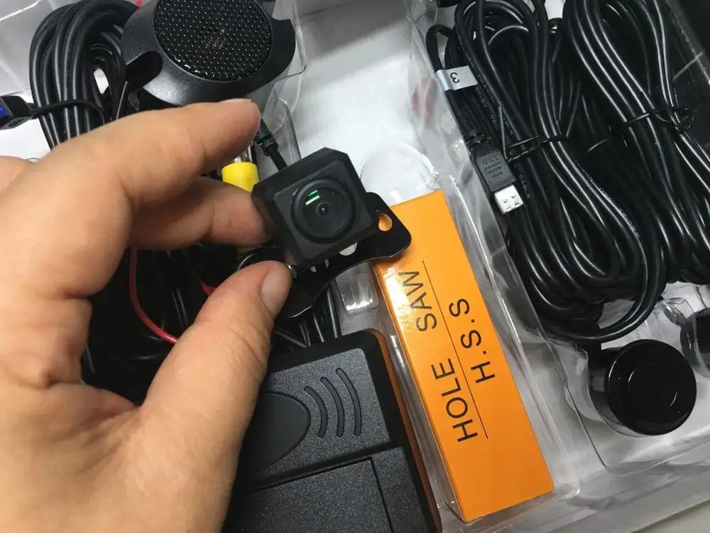 Парктроник с камерой. Зуммер камера. Зуммер камера. Парковочная камера еnc ec-518. Камера с датчиком парковки.