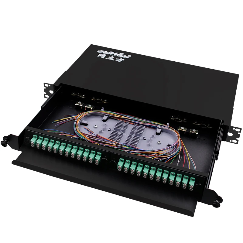 Клеммная коробка с креплением в стойку для 48 ядер UPC APC LC коммутационная панель