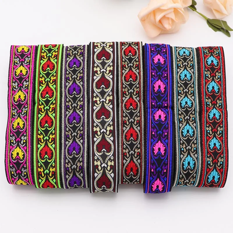 

33 мм, 7 ярдов, винтажная Этническая вышивка, кружево, тканый жаккард, рандомный дизайн в форме сердца для одежды