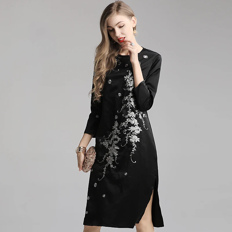 

Spring and autumn The New cheongsam dress Chinese style embroidery O-neck Loose womens A-Line dress plus size M-4XL