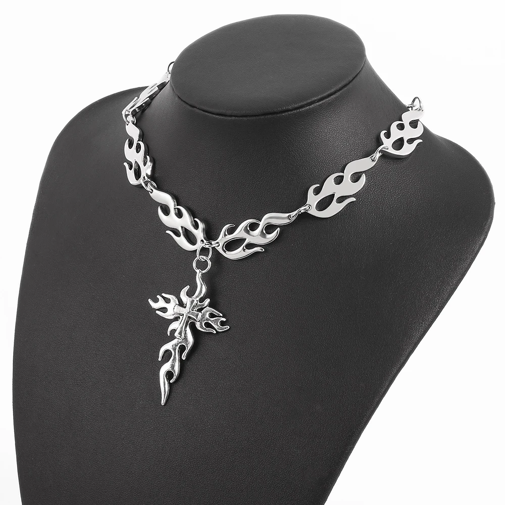 Ожерелье чокер в стиле Харадзюку панк с подвеской крестом виде пламени колье до