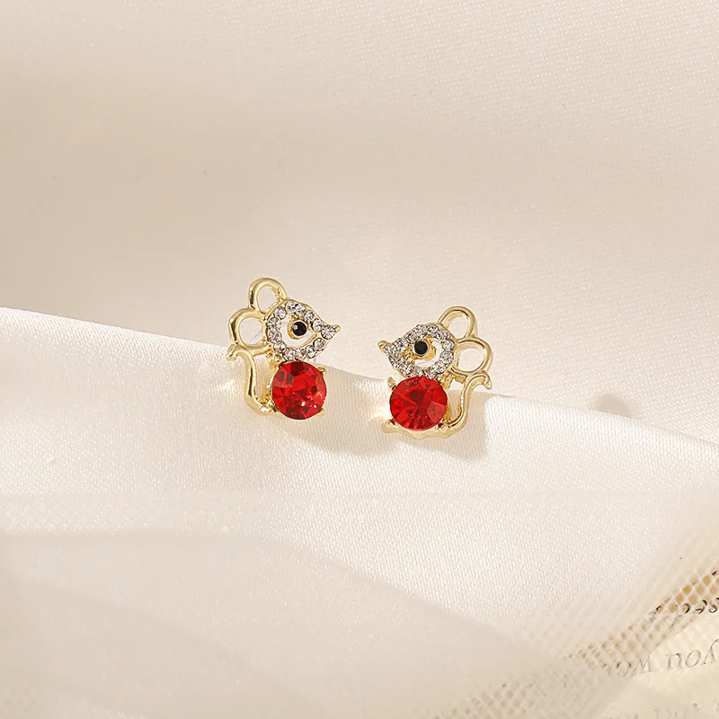 

New Earrings Mouse shape exquisite Fashion Stud Earrings Prevent Allergy quality cute Personality elegant Women's Earrings