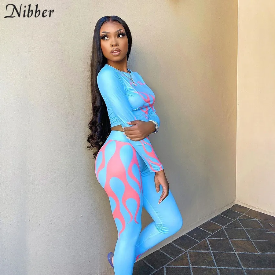 

Nibber Bodycon Flame Graphic Activity Outfit Woman 2020 Autumn Crop Tops Leggings Fitness 2Piece Set Female Elastic Streetwear
