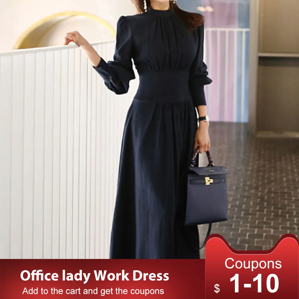 Элегантное платье с пышными рукавами женское осеннее офисное однотонное синее