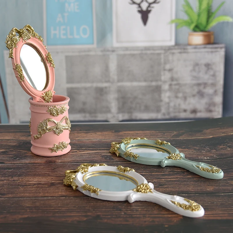 

Cute Creative Vintage Hand Mirrors Makeup Vanity Mirror Handheld Cosmetic Mirror with Handle for Gifts
