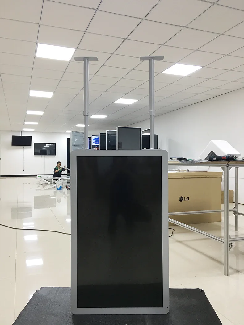 Магазин окно торгового центра рекламный проигрыватель для ресторана потолочный