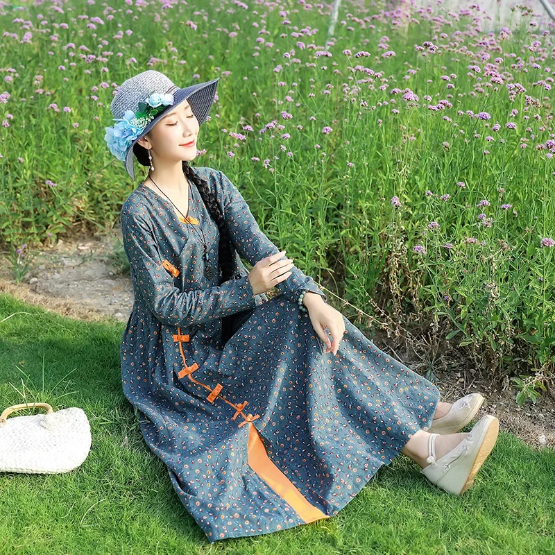 Осеннее винтажное платье в этническом стиле из хлопка и льна с длинными рукавами