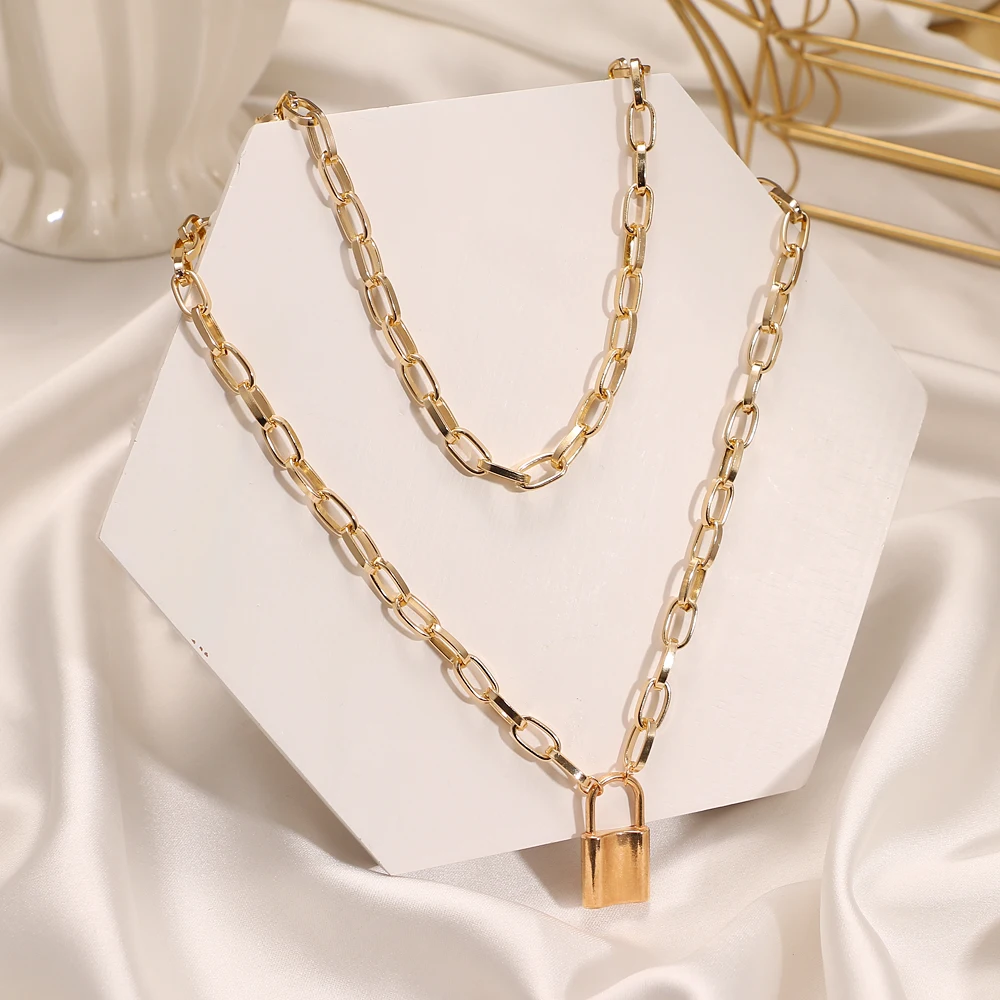 

Punk Metal Thick Chain Lock Pendant Necklace for Women Retro Geometric Gold Chain Collar Necklace Fashion Trend Jewelry Gift
