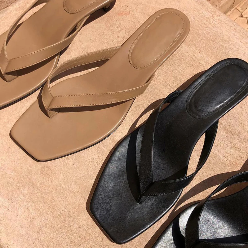 Шлепанцы женские на низком каблуке квадратный носок котенок цвет черный/хаки