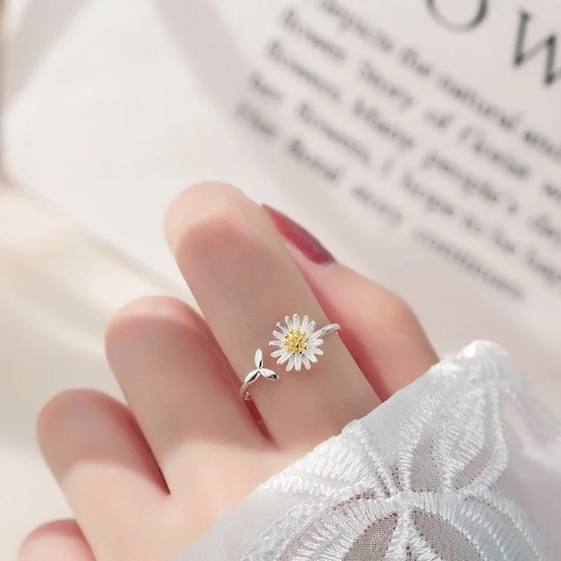 

New daisy flower romantic opening adjustable ring Korean girls' ring