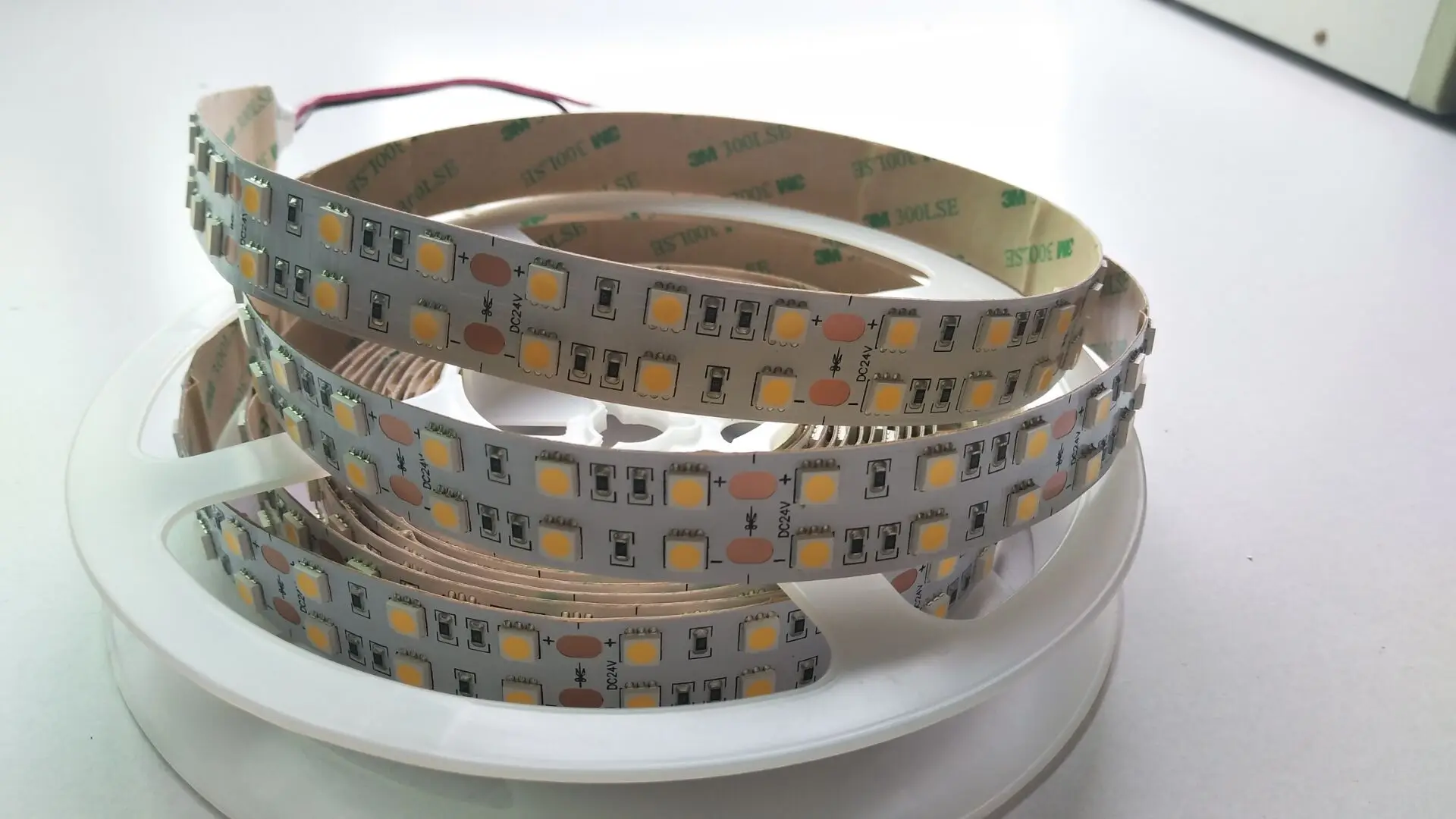 Free Shipping Superbright 5m Reel 24V 5050 SMD 600leds LED Strip Ribbon Lights 120leds/m Double Row Nonwaterproof | Лампы и освещение