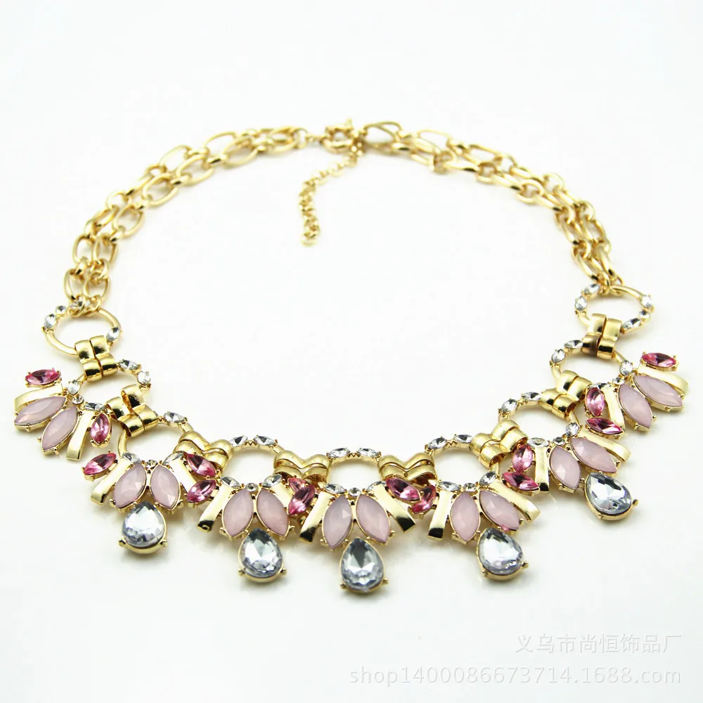 

2020 New Fashion Statement Necklace Crystal Necklaces Vintage Choker Necklace clavicle exaggerated female accessories