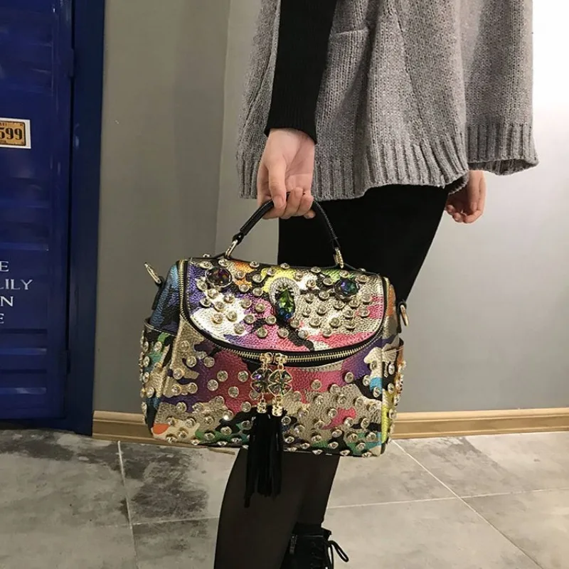 Сумка-тоут женская из экокожи модный саквояж кросс-боди с кисточками и стразы